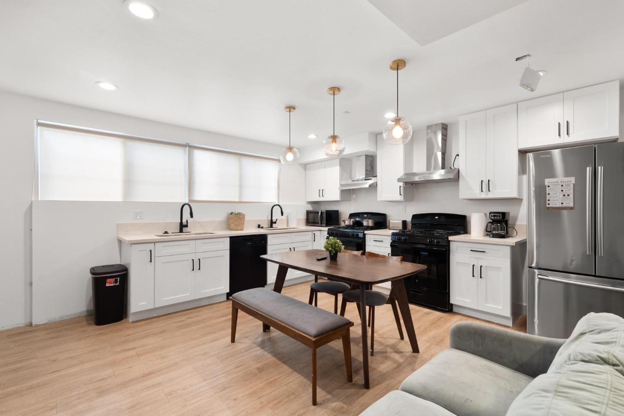 Hotel Charming Urban Retreat Near Usc In La- Private With Share Living With Kitchen